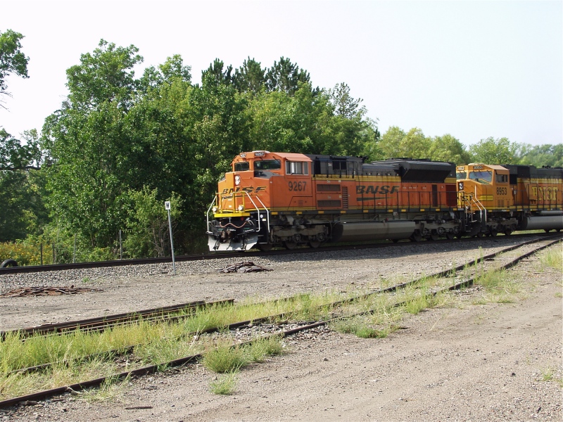 lead loco arrives in Aitkin